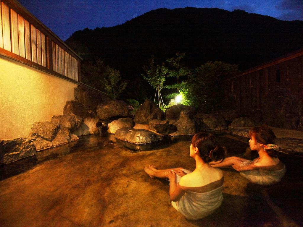 Hotel Konji Ryokan Takayama  Exterior foto