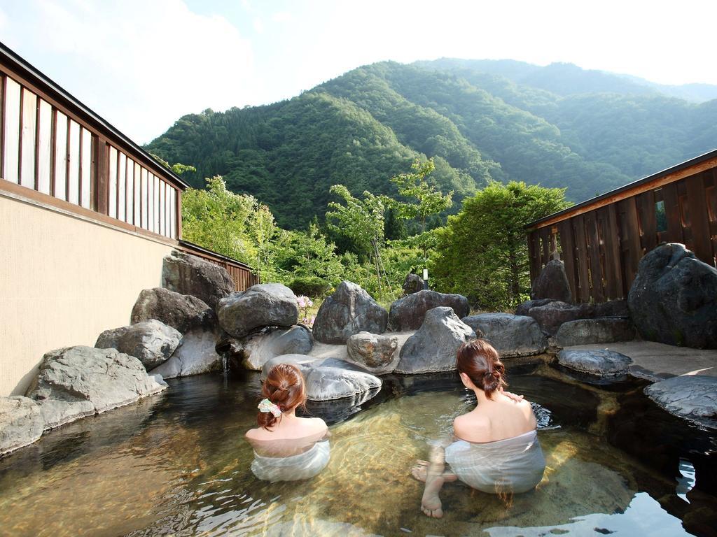 Hotel Konji Ryokan Takayama  Exterior foto