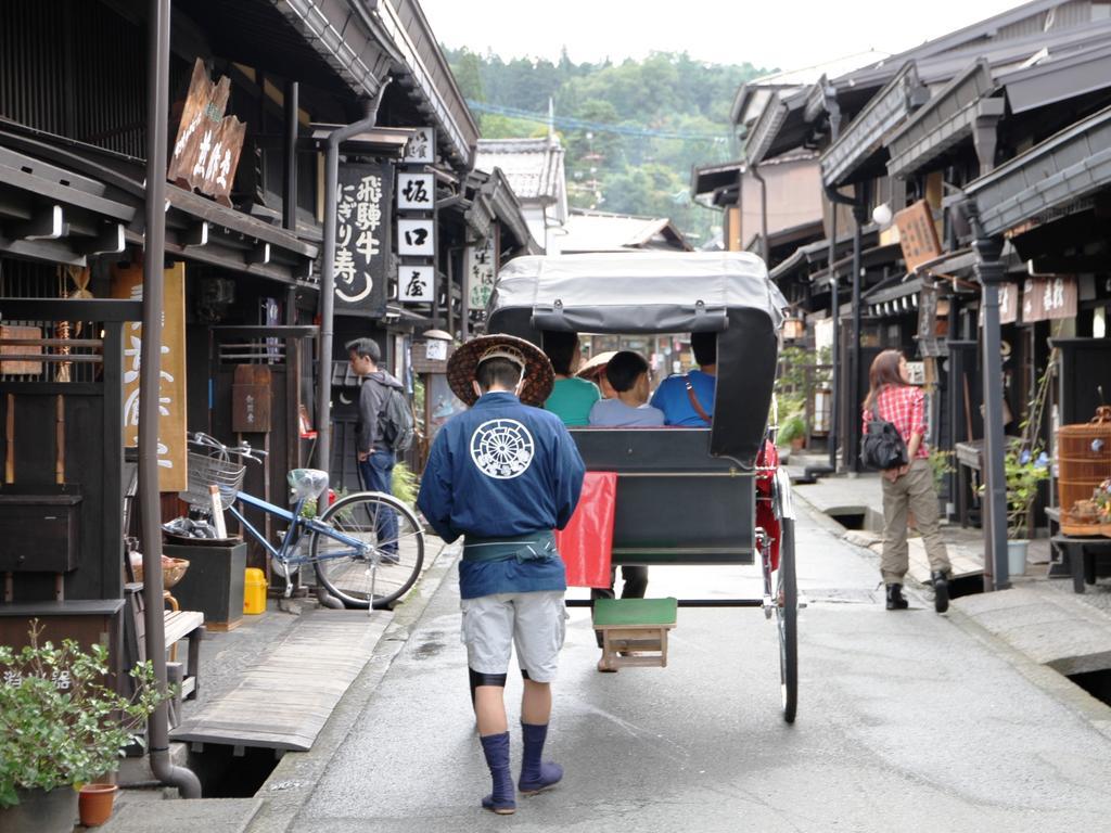 Hotel Konji Ryokan Takayama  Exterior foto